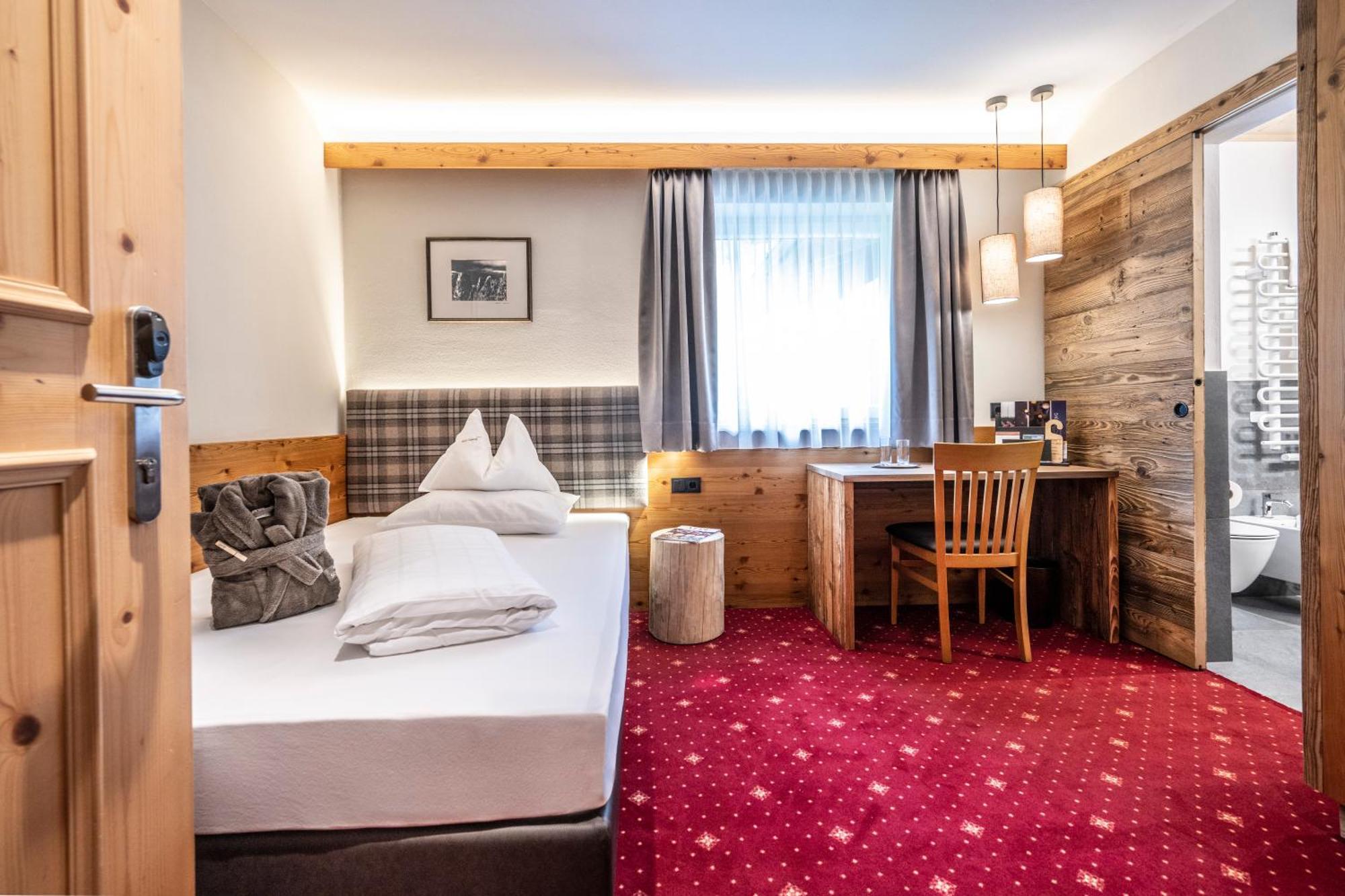 Hotel Schmung Альпе-ди-Сьюзи Экстерьер фото